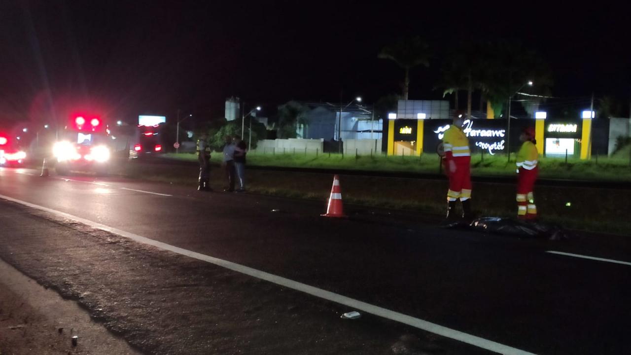 Foto 5 de 5 — Grave: homem morre após atropelamento na Rodovia Washington Luís (SP-310), em Araraquara